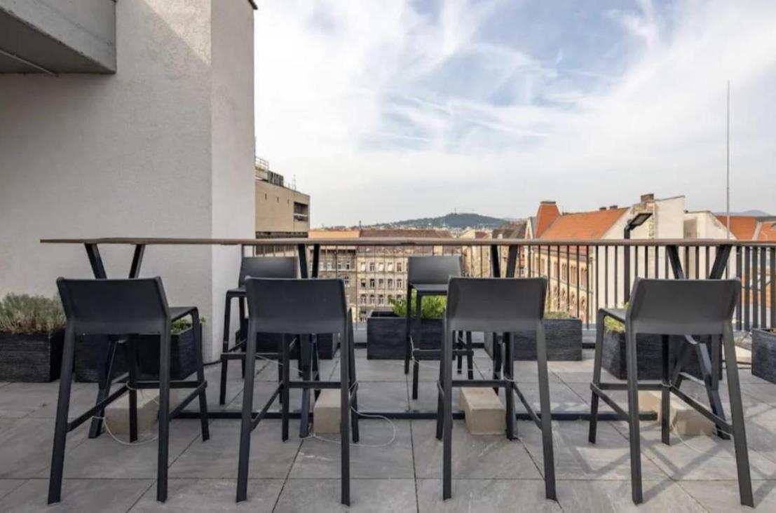 Alice Central Apartment Budapest Bagian luar foto